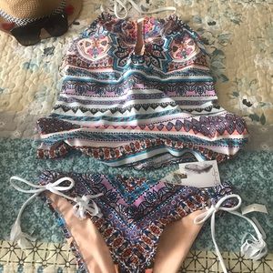 Jessica Simpson tankini swimsuit